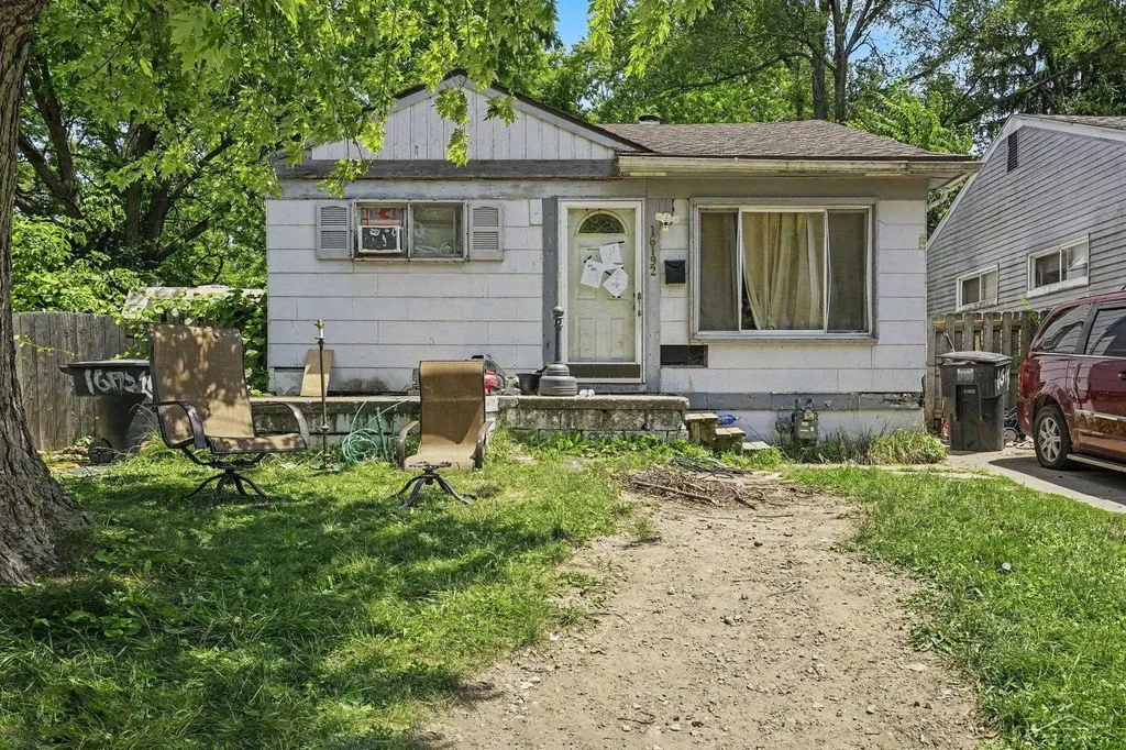 16192 Fenton Street Detroit City MI 48219