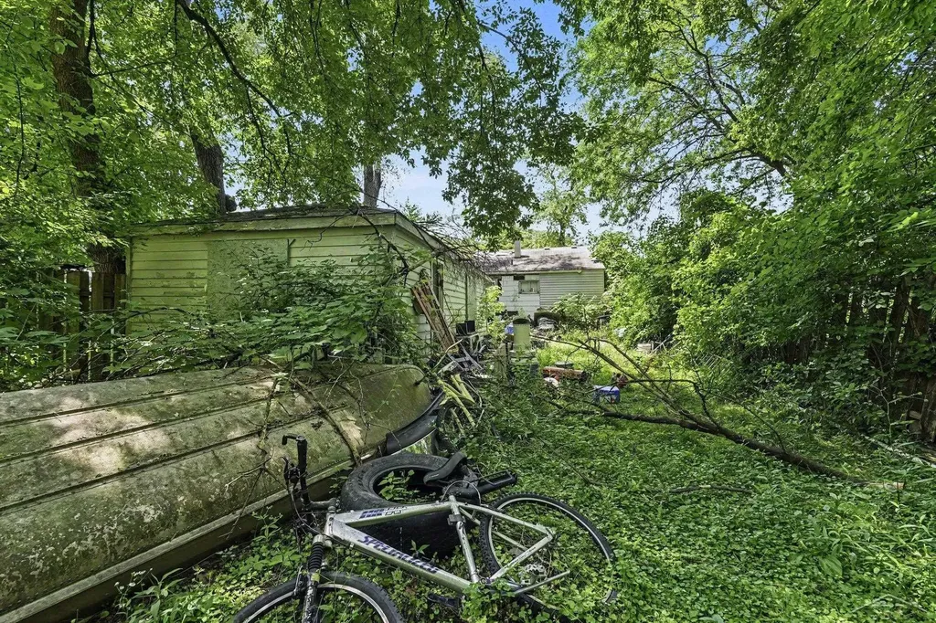 16192 Fenton Street Detroit City MI 48219