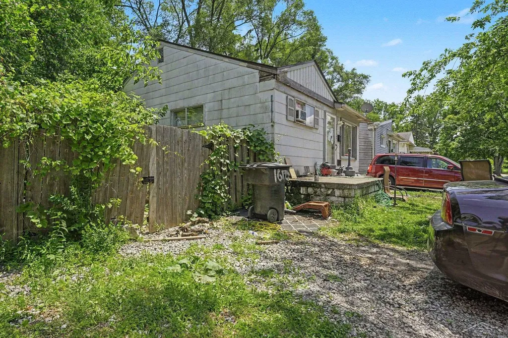 16192 Fenton Street Detroit City MI 48219