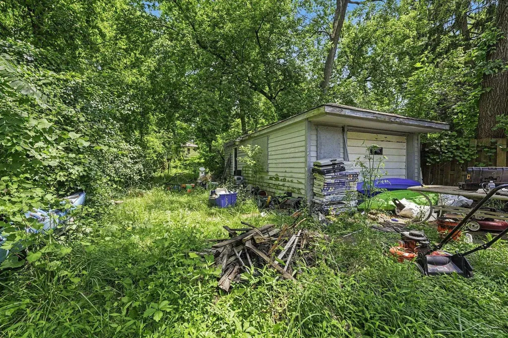 16192 Fenton Street Detroit City MI 48219
