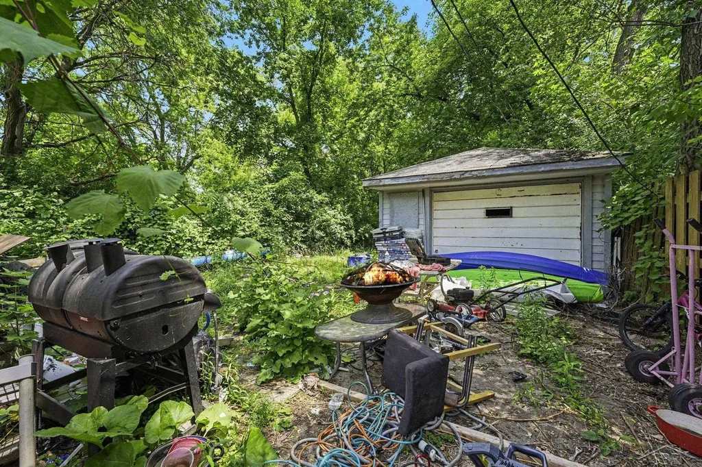 16192 Fenton Street Detroit City MI 48219