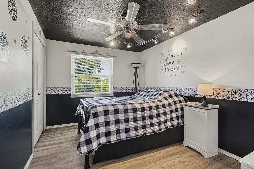 831 Mayflower Drive Saginaw Charter Township MI 48638