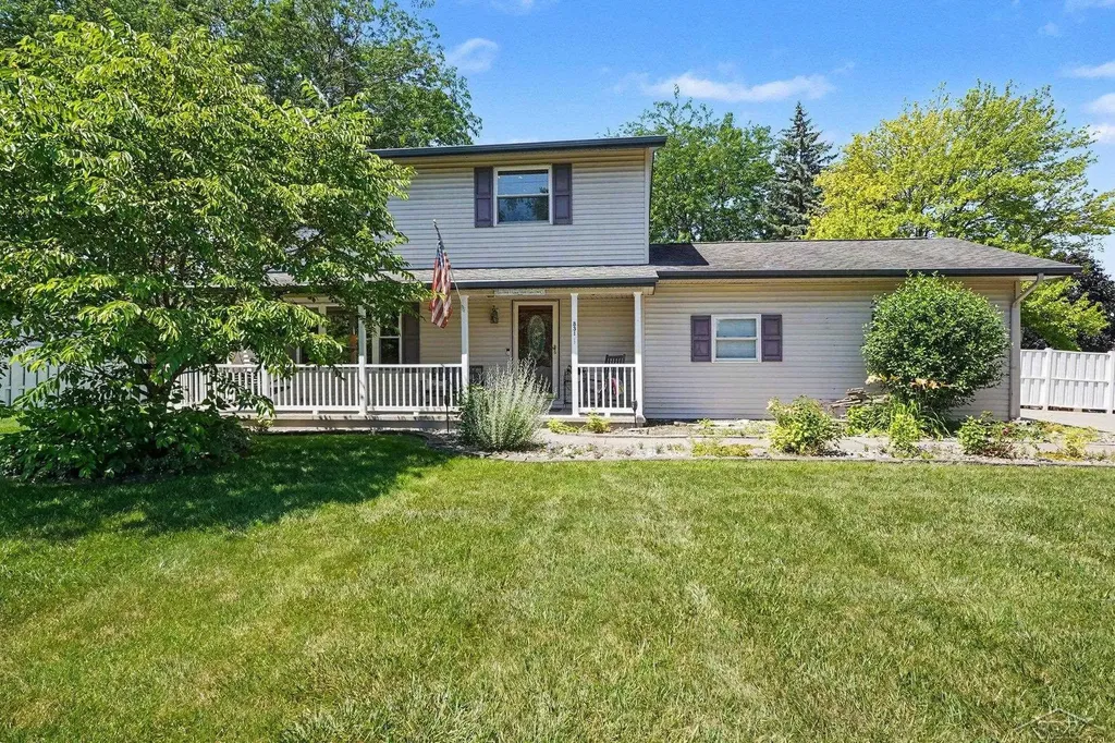 831 Mayflower Drive Saginaw Charter Township MI 48638
