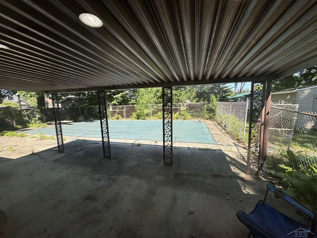 1065 Curwood Road Thomas Township MI 48609