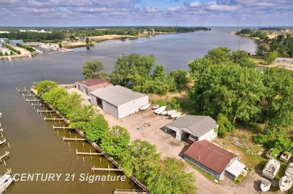 2363 Weadock Highway Hampton Charter Township MI 48723