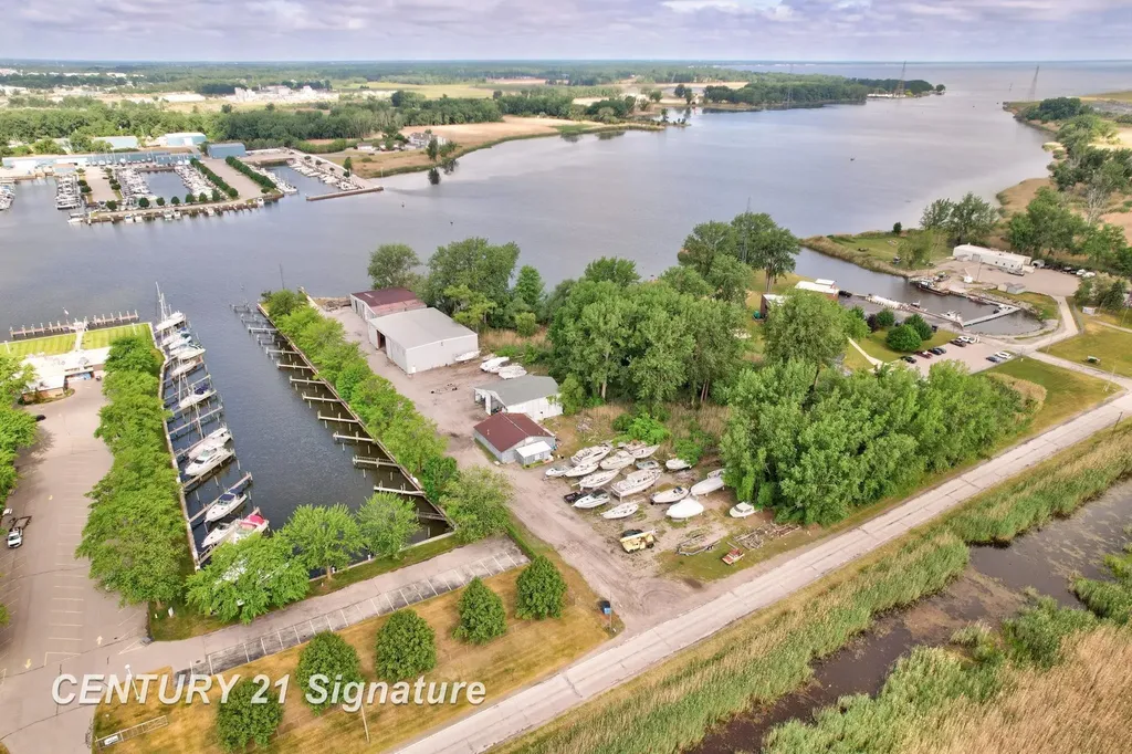 2363 Weadock Highway Hampton Charter Township MI 48723