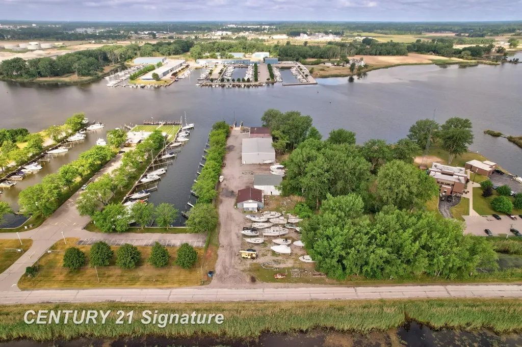 2363 Weadock Highway Hampton Charter Township MI 48723