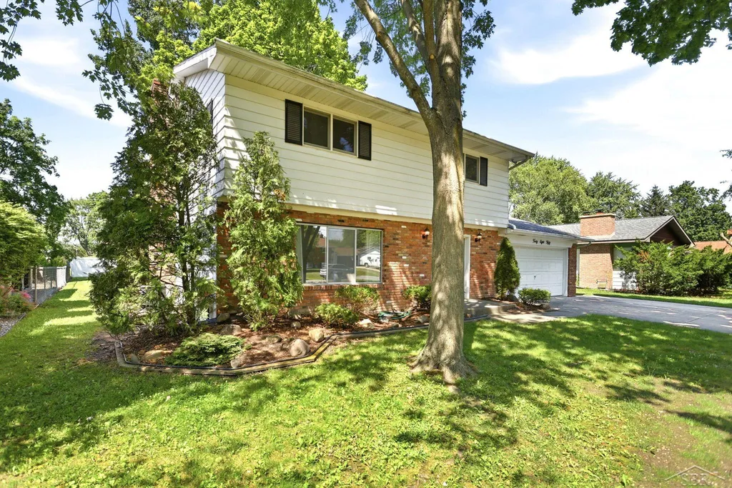 4850 Hanover Drive Saginaw Charter Township MI 48603