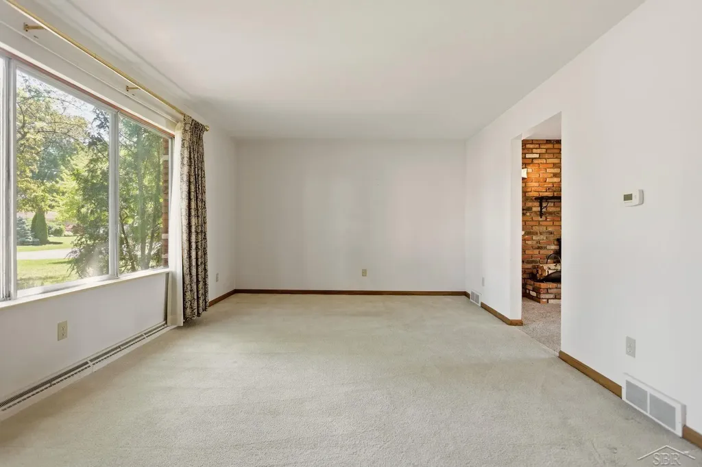 4850 Hanover Drive Saginaw Charter Township MI 48603