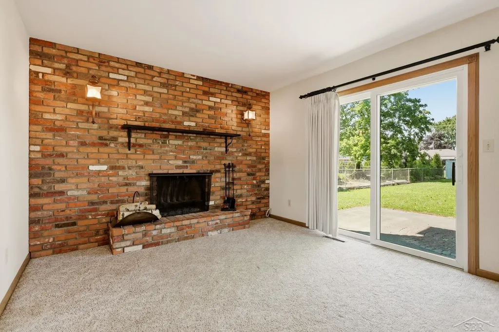 4850 Hanover Drive Saginaw Charter Township MI 48603