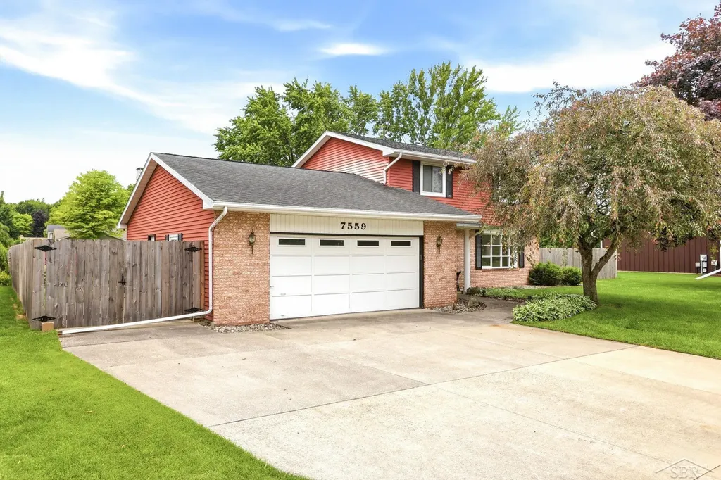 7559 Ellie Street Thomas Township MI 48609