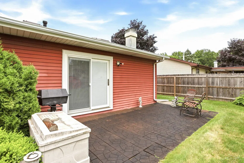 7559 Ellie Street Thomas Township MI 48609