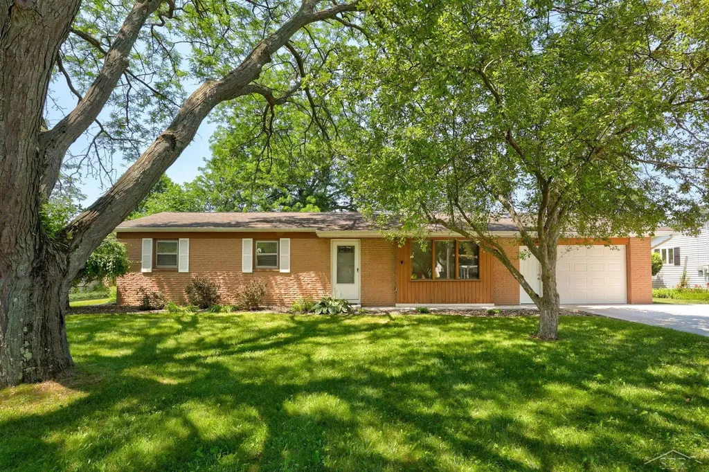 3405 Voight Place Saginaw Charter Township MI 48603