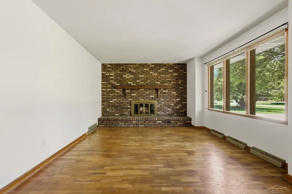 3405 Voight Place Saginaw Charter Township MI 48603