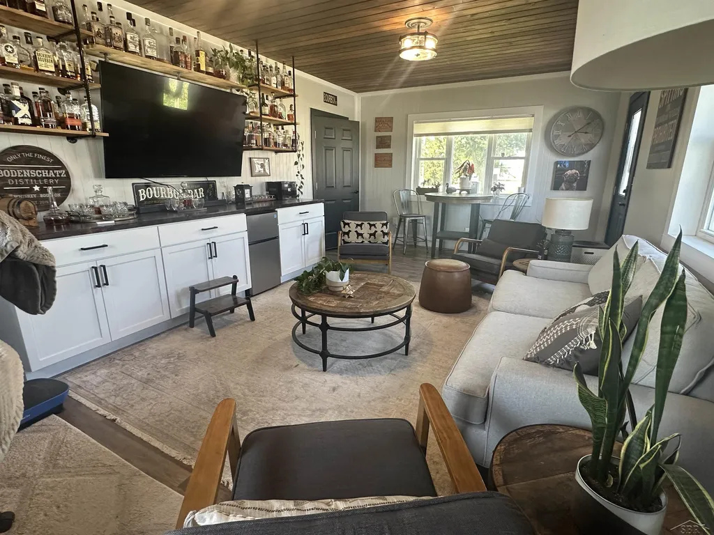 11650 Holland Road Blumfield Township MI 48757