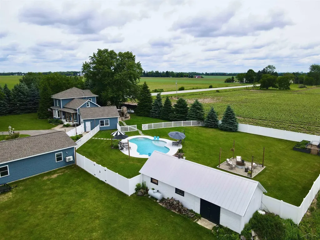 11650 Holland Road Blumfield Township MI 48757