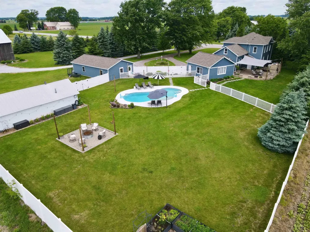 11650 Holland Road Blumfield Township MI 48757