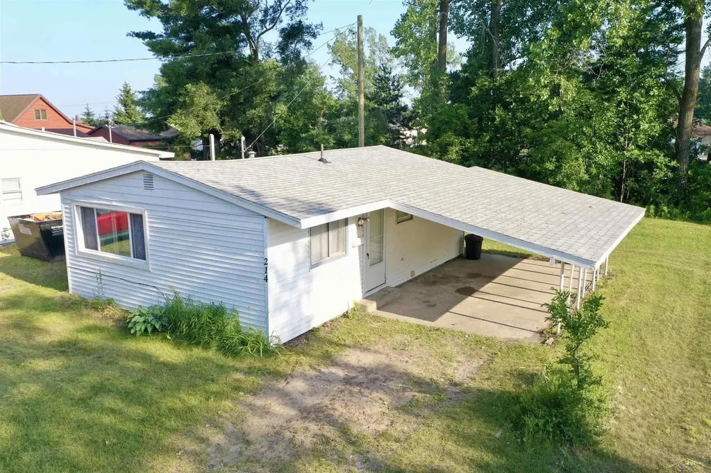 214 E Division Avenue Oscoda Charter Township MI 48750