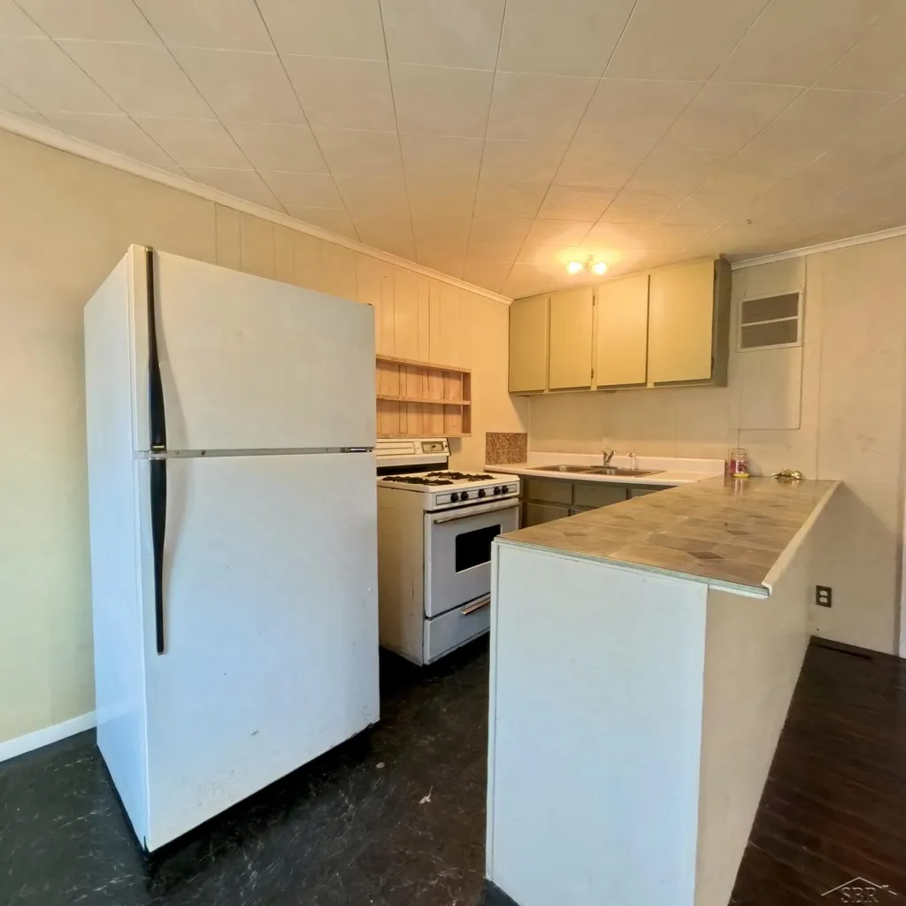 214 E Division Avenue Oscoda Charter Township MI 48750