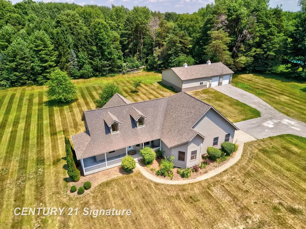 8605 Dixie Highway Birch Run Township MI 48415