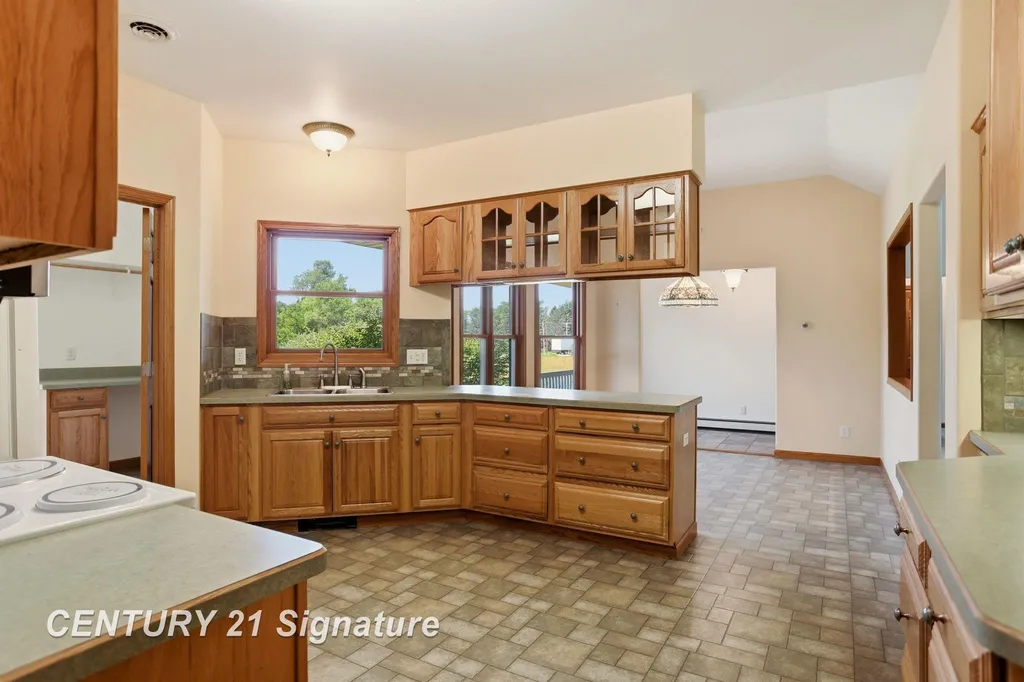 8605 Dixie Highway Birch Run Township MI 48415