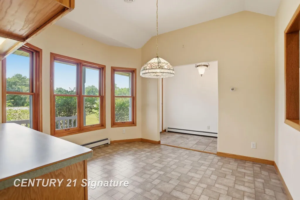 8605 Dixie Highway Birch Run Township MI 48415