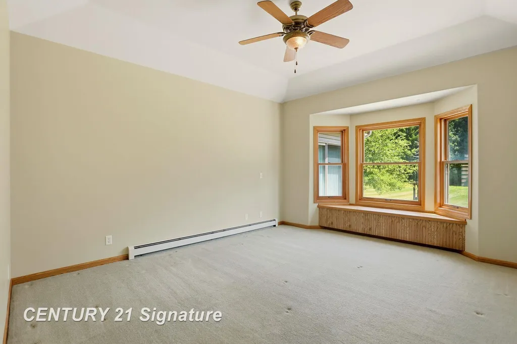 8605 Dixie Highway Birch Run Township MI 48415