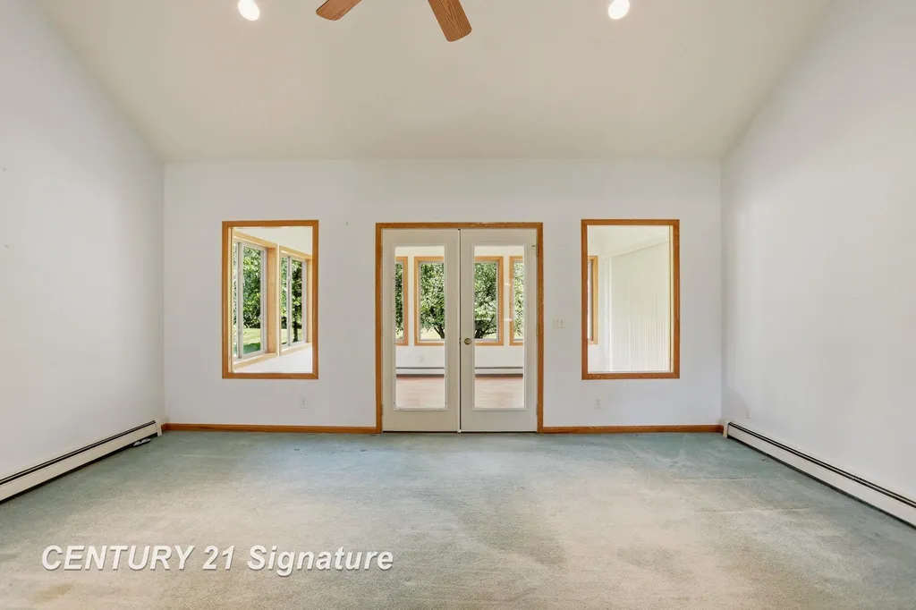 8605 Dixie Highway Birch Run Township MI 48415