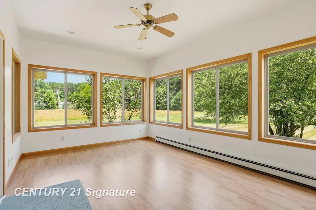 8605 Dixie Highway Birch Run Township MI 48415
