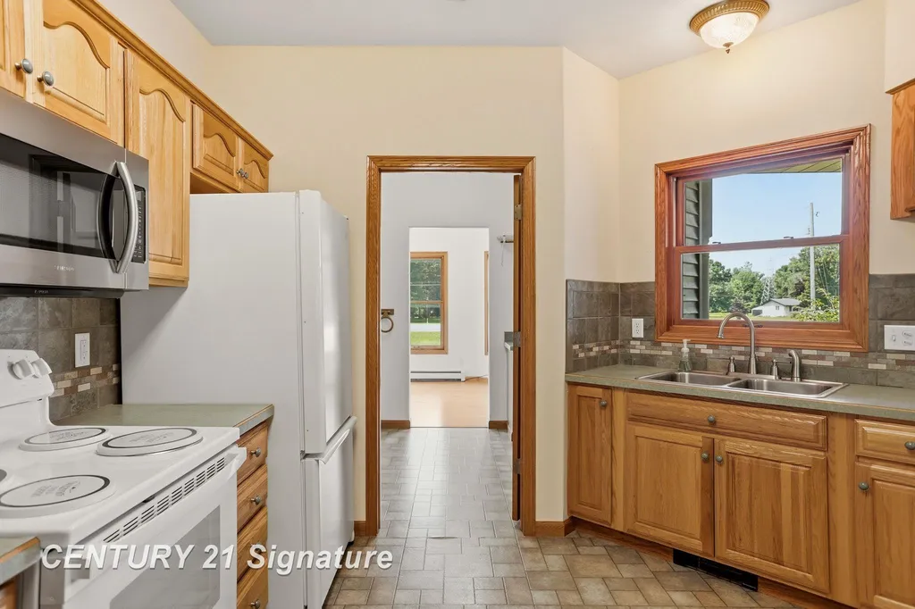 8605 Dixie Highway Birch Run Township MI 48415