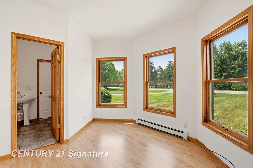 8605 Dixie Highway Birch Run Township MI 48415