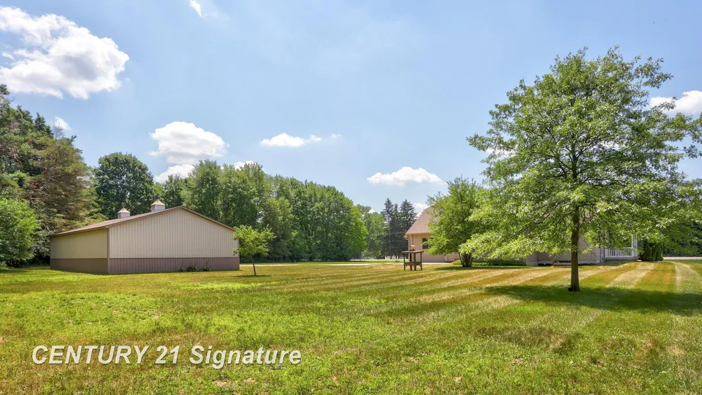 8605 Dixie Highway Birch Run Township MI 48415