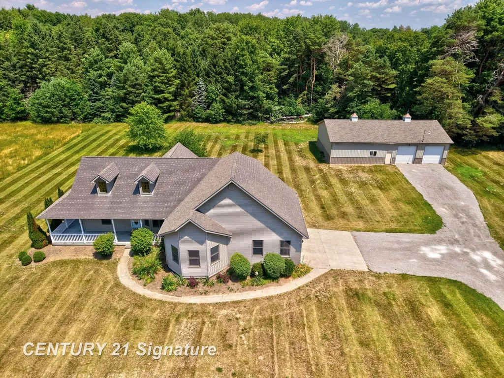 8605 Dixie Highway Birch Run Township MI 48415