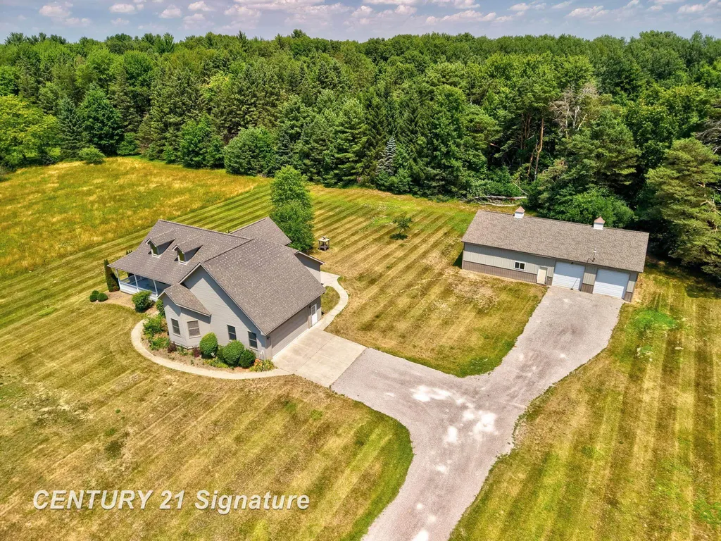 8605 Dixie Highway Birch Run Township MI 48415