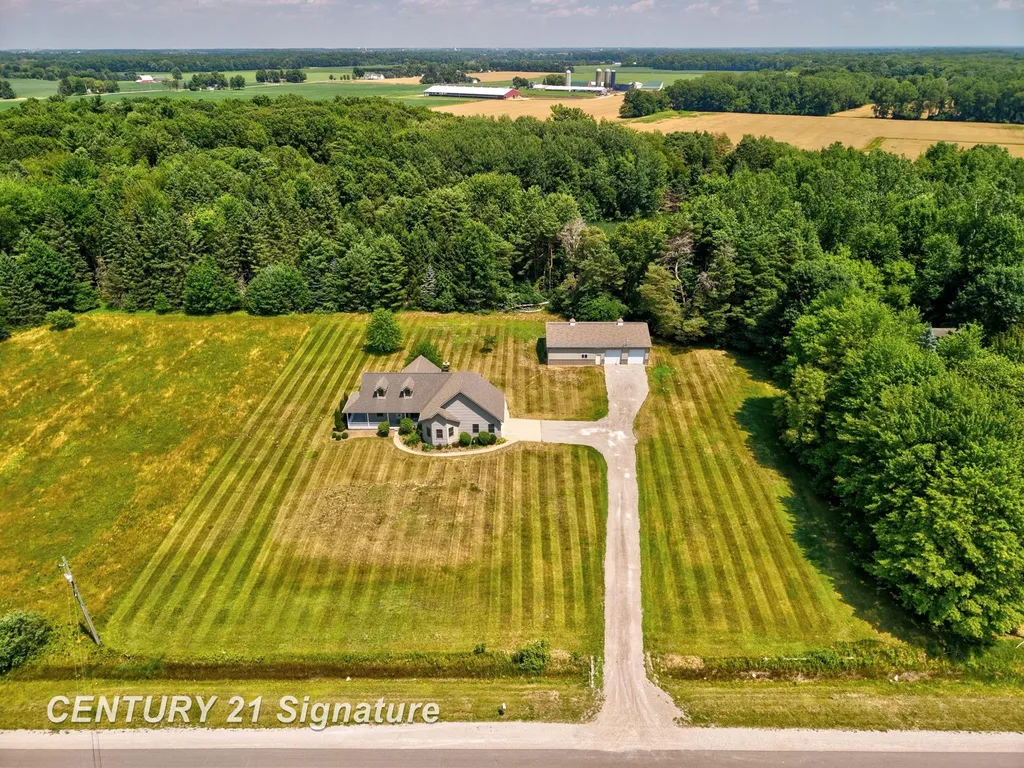 8605 Dixie Highway Birch Run Township MI 48415