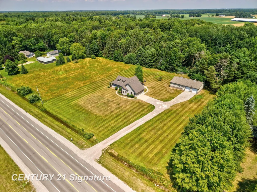 8605 Dixie Highway Birch Run Township MI 48415