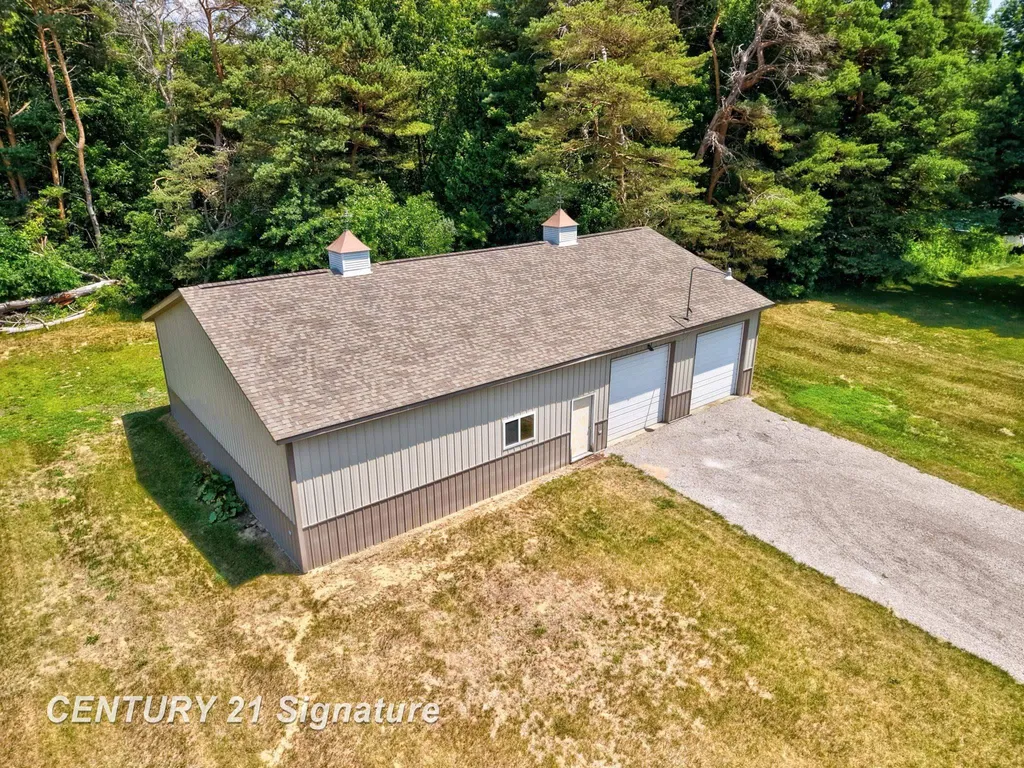 8605 Dixie Highway Birch Run Township MI 48415