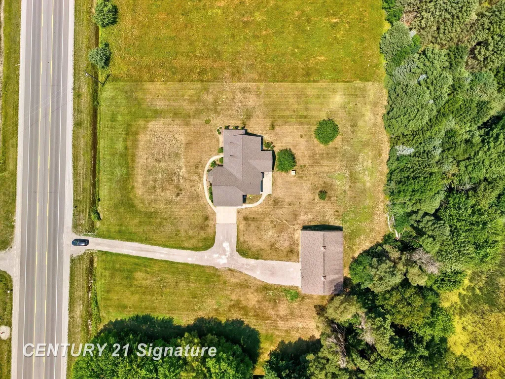 8605 Dixie Highway Birch Run Township MI 48415