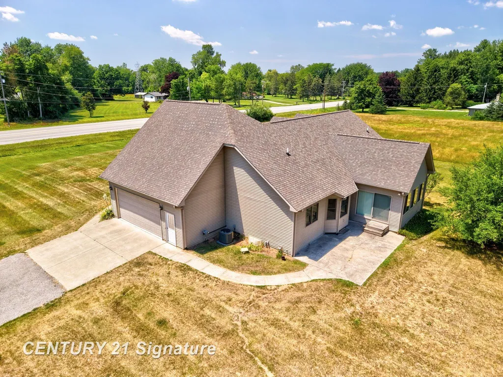 8605 Dixie Highway Birch Run Township MI 48415
