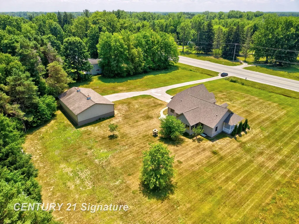 8605 Dixie Highway Birch Run Township MI 48415