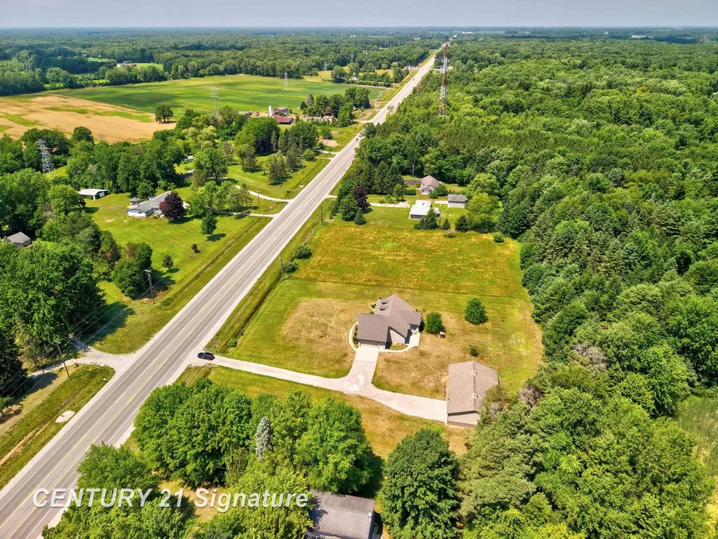 8605 Dixie Highway Birch Run Township MI 48415
