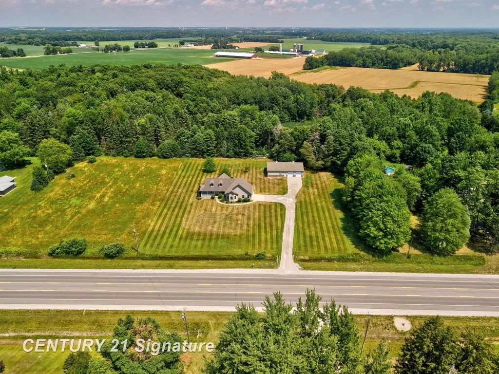8605 Dixie Highway Birch Run Township MI 48415