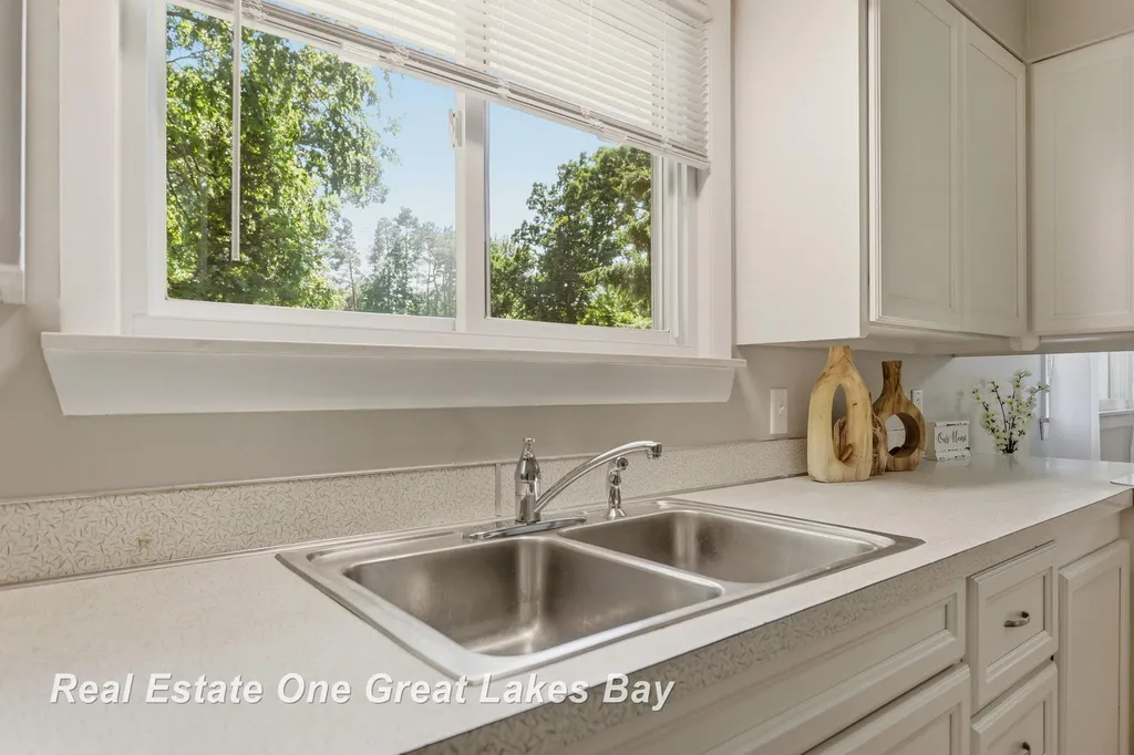 8171 Geddes Road Thomas Township MI 48609