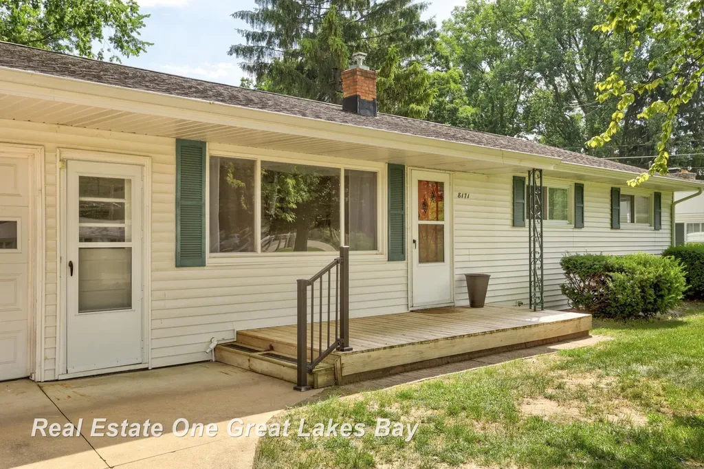 8171 Geddes Road Thomas Township MI 48609