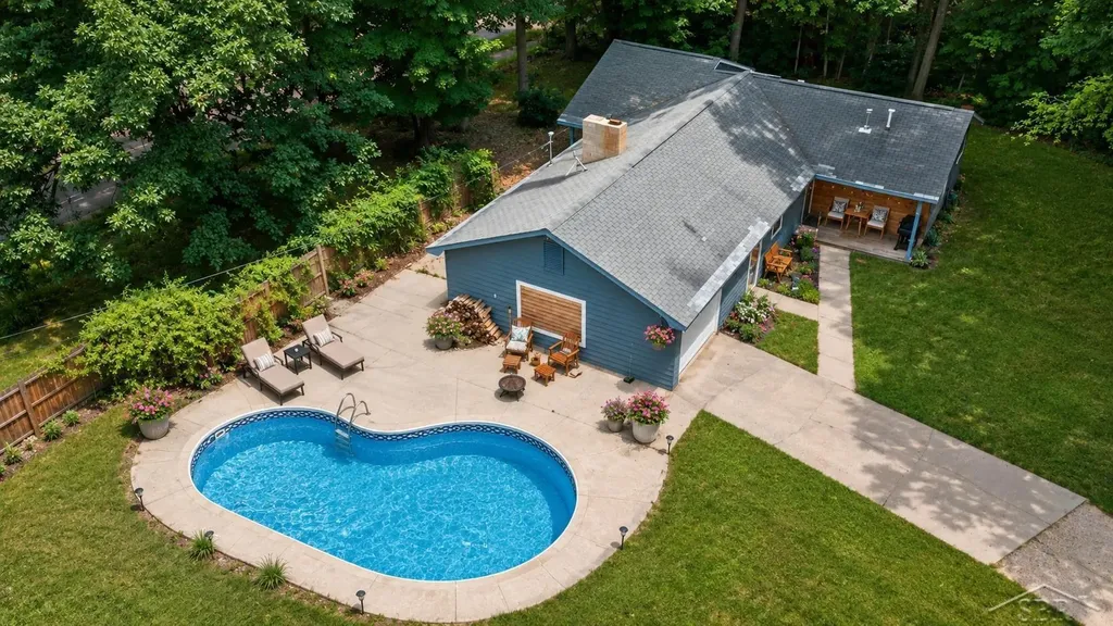 4350 E Arnold Lake Road Frost Township MI 48625