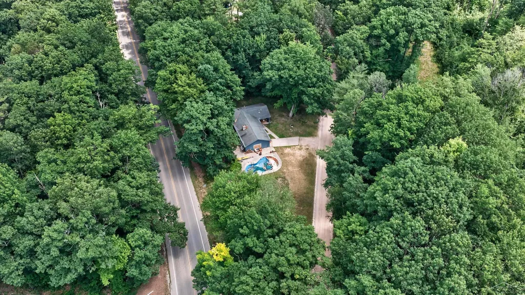 4350 E Arnold Lake Road Frost Township MI 48625