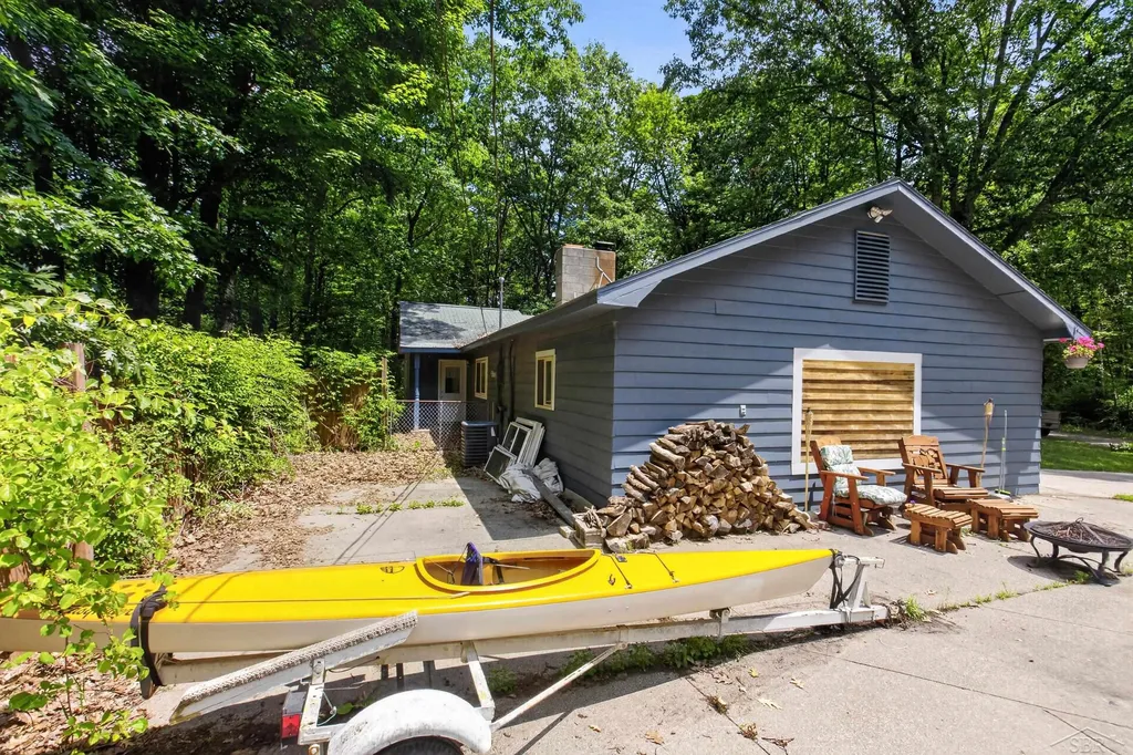 4350 E Arnold Lake Road Frost Township MI 48625