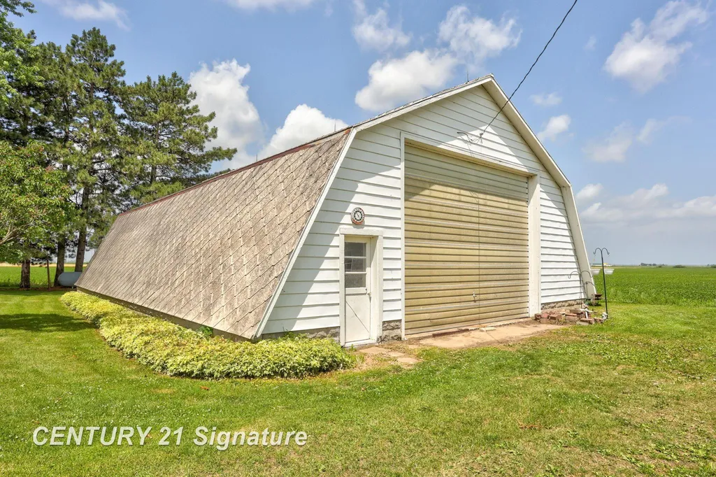 7820 W Darbee Road Gilford Township MI 48733
