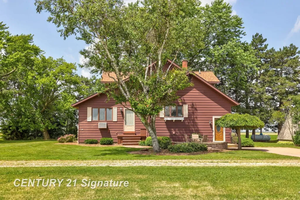 7820 W Darbee Road Gilford Township MI 48733