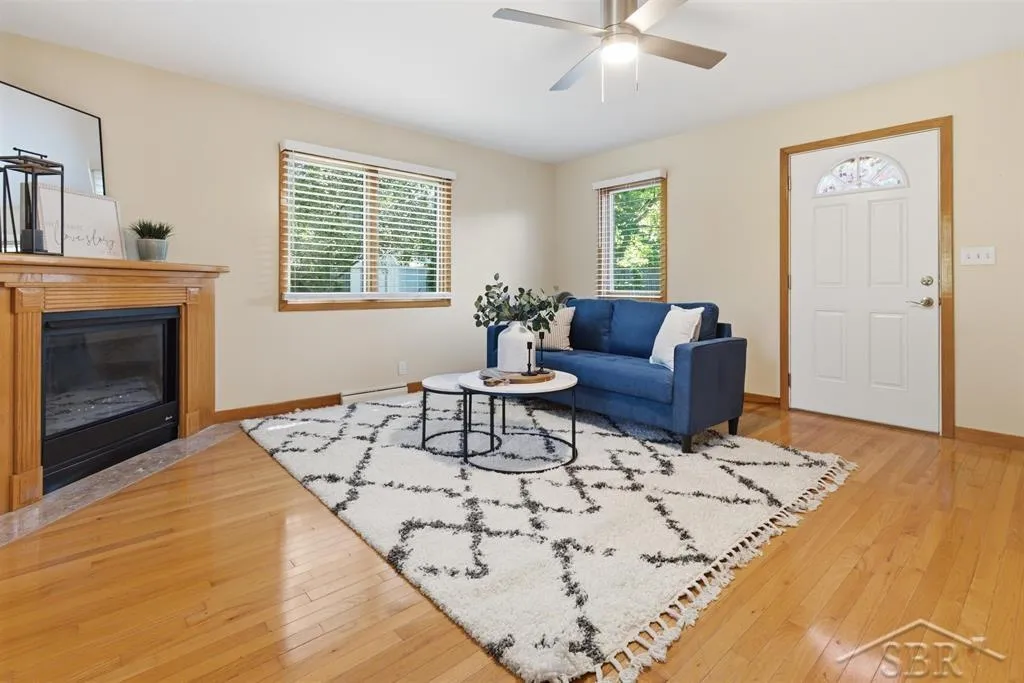 5108 Swede Avenue Midland City MI 48642